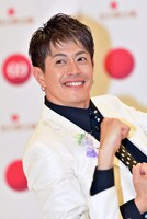 友井雄亮（純烈）