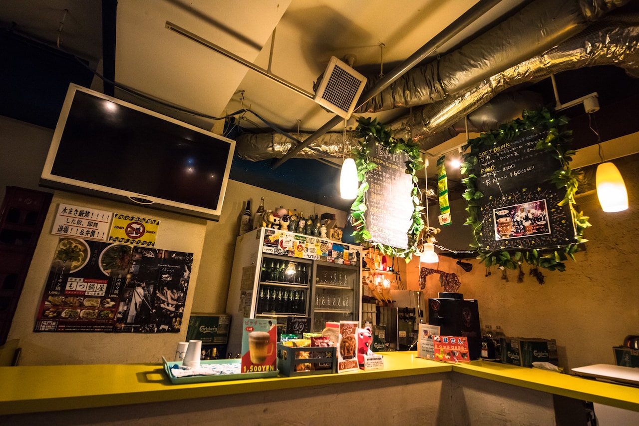 LIVE HOUSE Pangeaのドリンクカウンター。