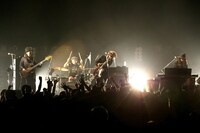 SHERBETS「20th Anniversary Tour 2018『8色目の虹』」東京・TSUTAYA O-EAST公演の様子。（写真提供：アリオラジャパン）