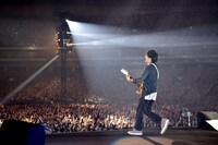 「back number dome tour 2018 “stay with you”」東京・東京ドーム公演の様子。（撮影：半田安政［Showcase］）