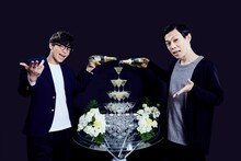 左から藤森慎吾（オリエンタルラジオ）、岩井勇気（ハライチ）。