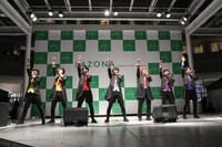 M!LK（撮影：笹森健一）