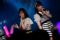 左から小嶋凛、巴奎依。（写真提供：AT-X）