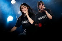 左から春咲暖、堤雪菜。（写真提供：AT-X）