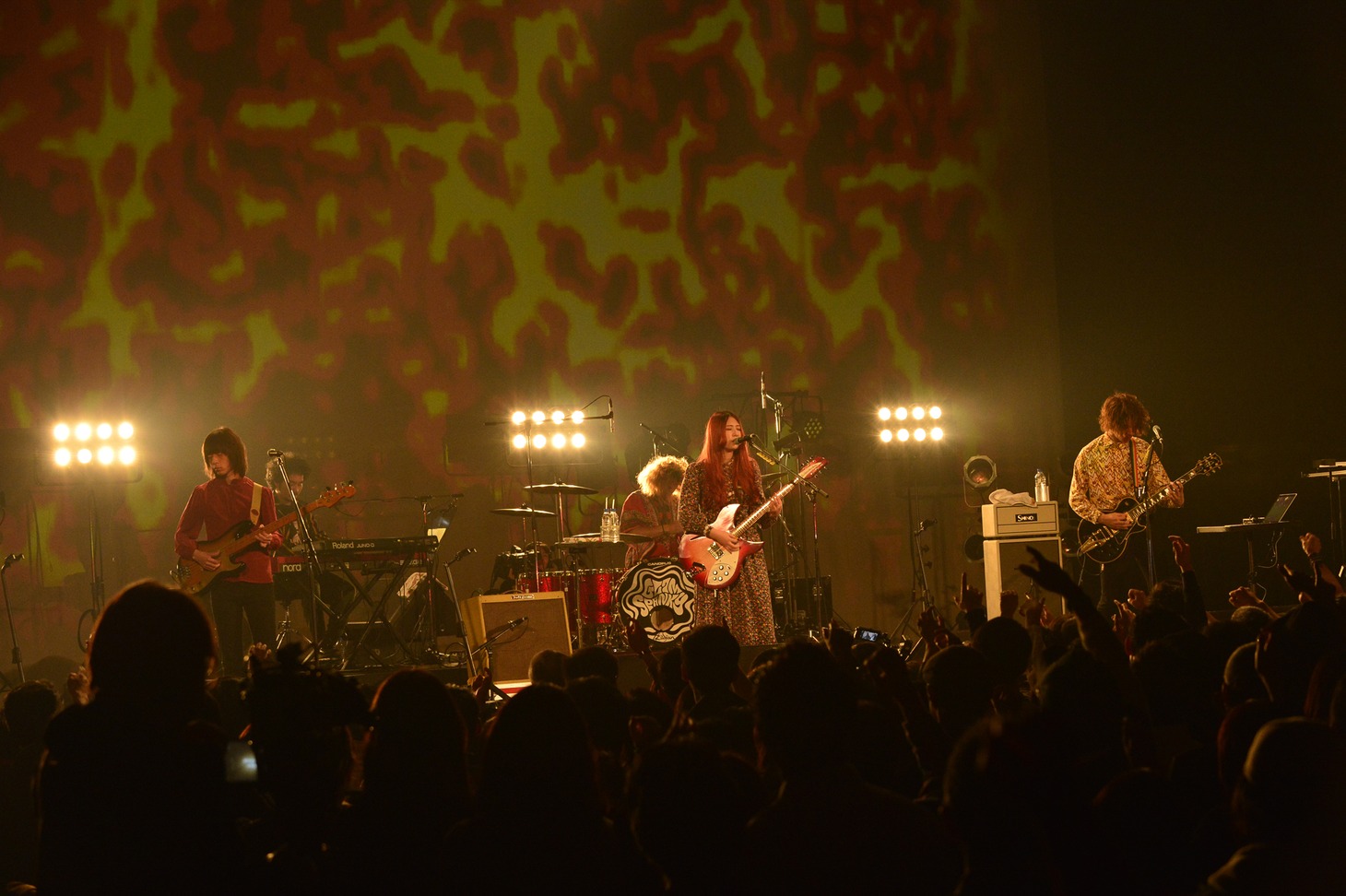 GLIM SPANKY