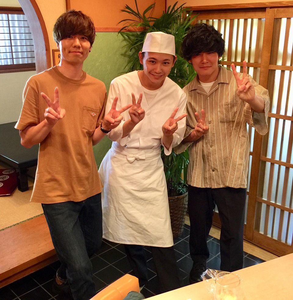左から片山僚、須賀健太、渡井翔汰。