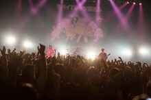 ヤバイTシャツ屋さん（Photo by KEIJU）