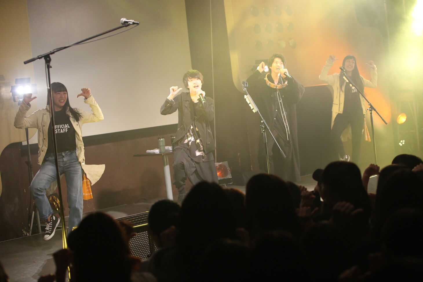 さくらしめじ、ギター置いて音に乗ったダンスナイト「体動かせばみんな