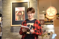 「さのさん」を持った佐野玲於。