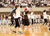 人気画像5位は「うらたぬき率いる赤組がリベンジ果たす！『ETA運動会』熱狂の横浜大会」より、「EXIT TUNES ACADEMY UNDOKAI 2018 ～秋の大運動会～」の様子。（撮影：小境勝巳、都築大輔）