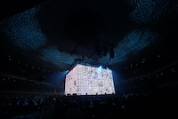 amazarashi「朗読演奏実験空間“新言語秩序”」の様子。