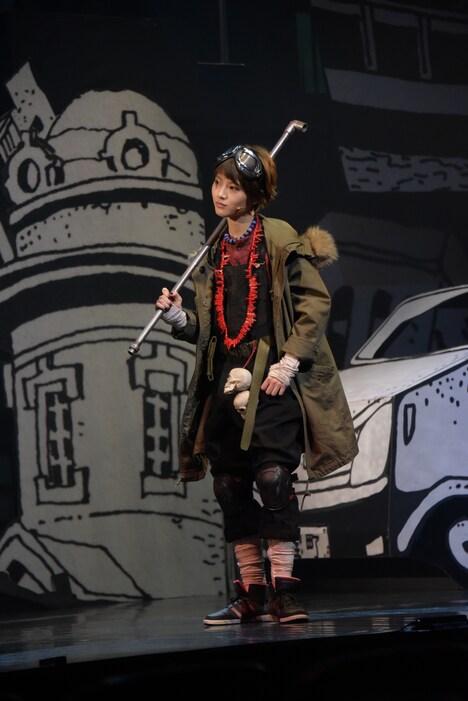 若月佑美（乃木坂46）演じるクロ。