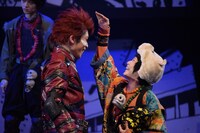 舞台「鉄コン筋クリート」ゲネプロの様子。