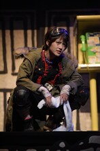 若月佑美（乃木坂46）演じるクロ。