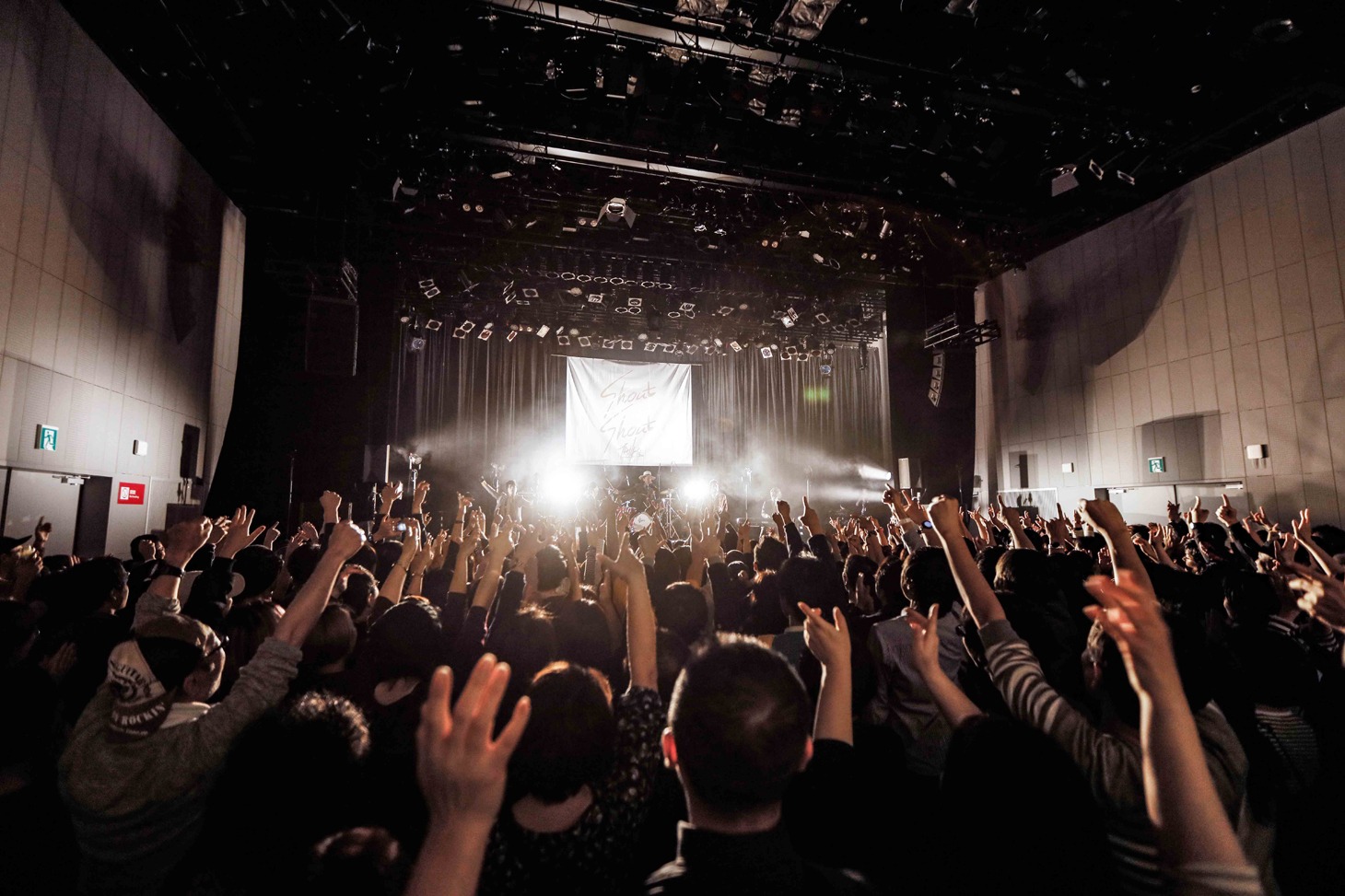 「TRI4TH"Shout"Tour」東京・渋谷ストリームホール公演の様子。（写真提供：SMEレコーズ）
