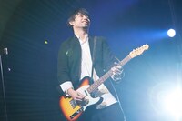 吉田結威（G, Vo）（撮影：岩﨑真子）