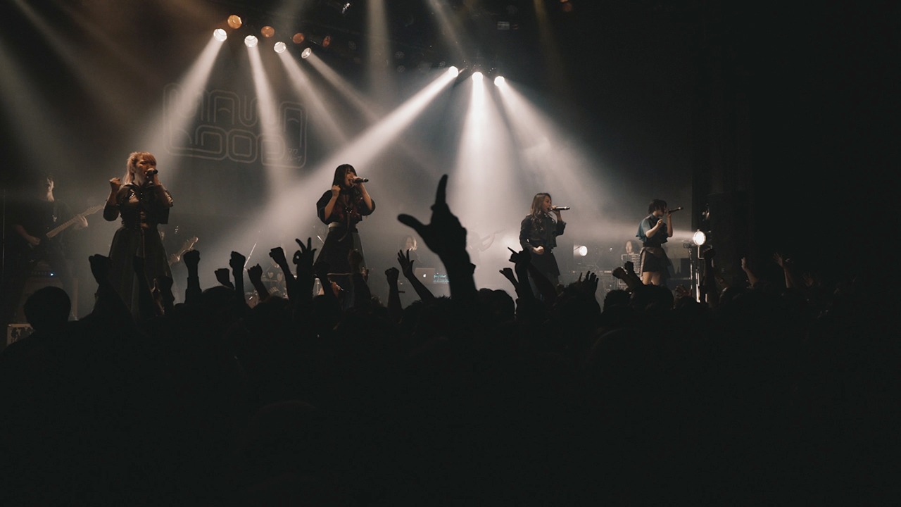 我儘ラキア「There is surely tomorrow」ライブ映像のワンシーン。