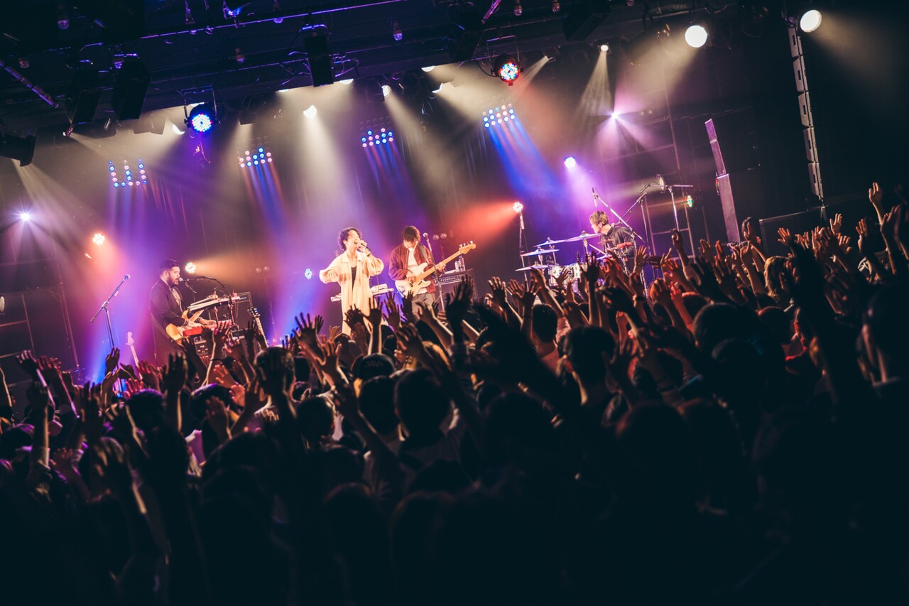 FIVE NEW OLD「ONE MAN TOUR 2018 "ONE MORE DRIP"」東京・LIQUIDROOM公演の様子。（Photo by umihayato）