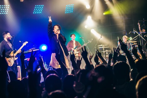 FIVE NEW OLD「ONE MAN TOUR 2018 "ONE MORE DRIP"」東京・LIQUIDROOM公演の様子。（Photo by umihayato）