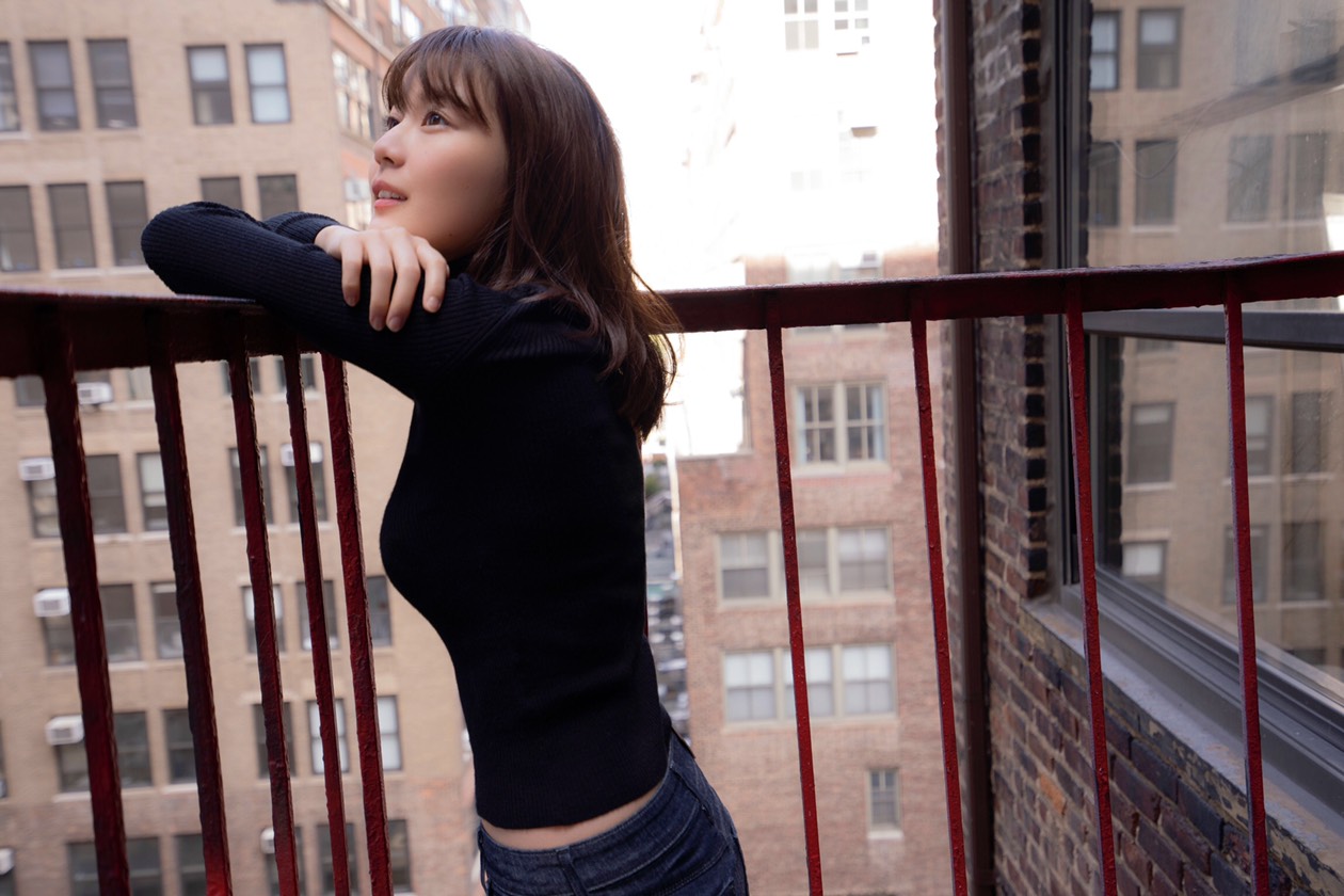 人気画像2位は「乃木坂46生田絵梨花2nd写真集はNY撮影、初のランジェリーショットに挑戦」より、生田絵梨花（乃木坂46）の2nd写真集（タイトル未定）の掲載写真。