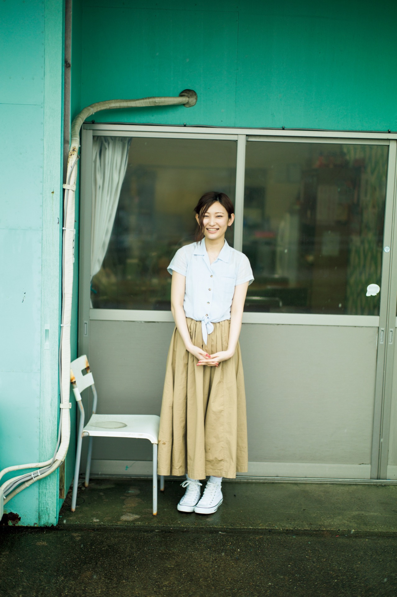 欅坂46グループ写真集「21人の未完成」より志田愛佳のソロカット。（撮影：細居幸次郎）