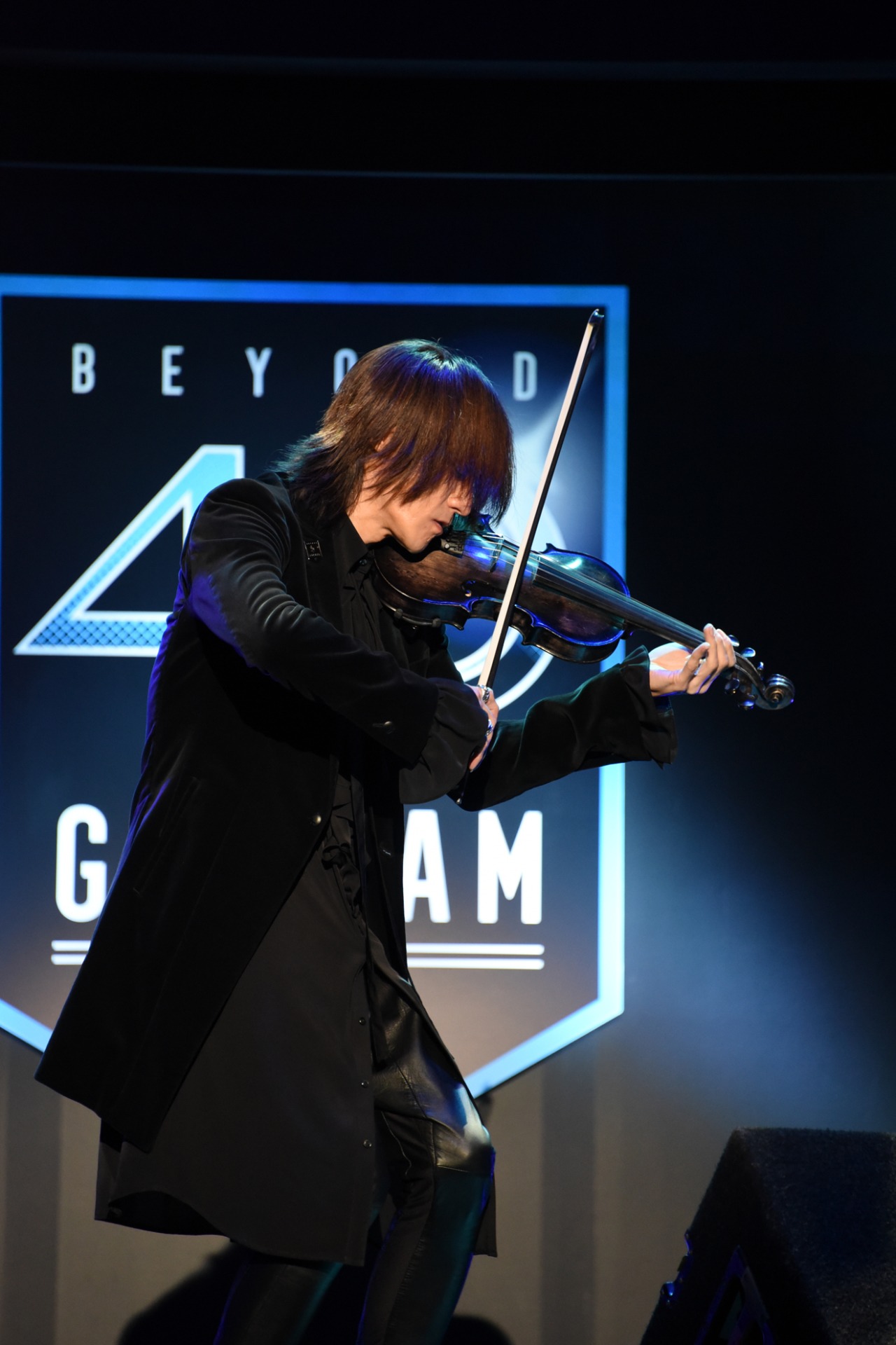 SUGIZO