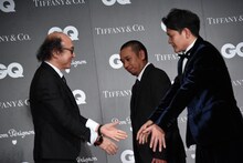 「GQ JAPAN」鈴木正文編集長と千鳥。