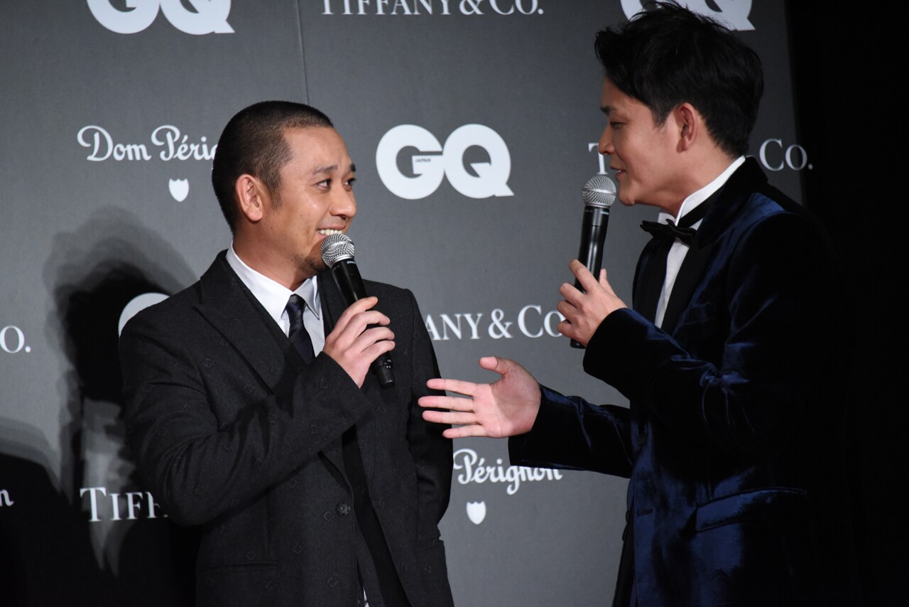 「GQ MEN OF THE YEAR 2018」の授賞式に出席した千鳥。