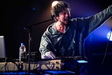 井口理（Vo, Key）（撮影：上飯坂一）