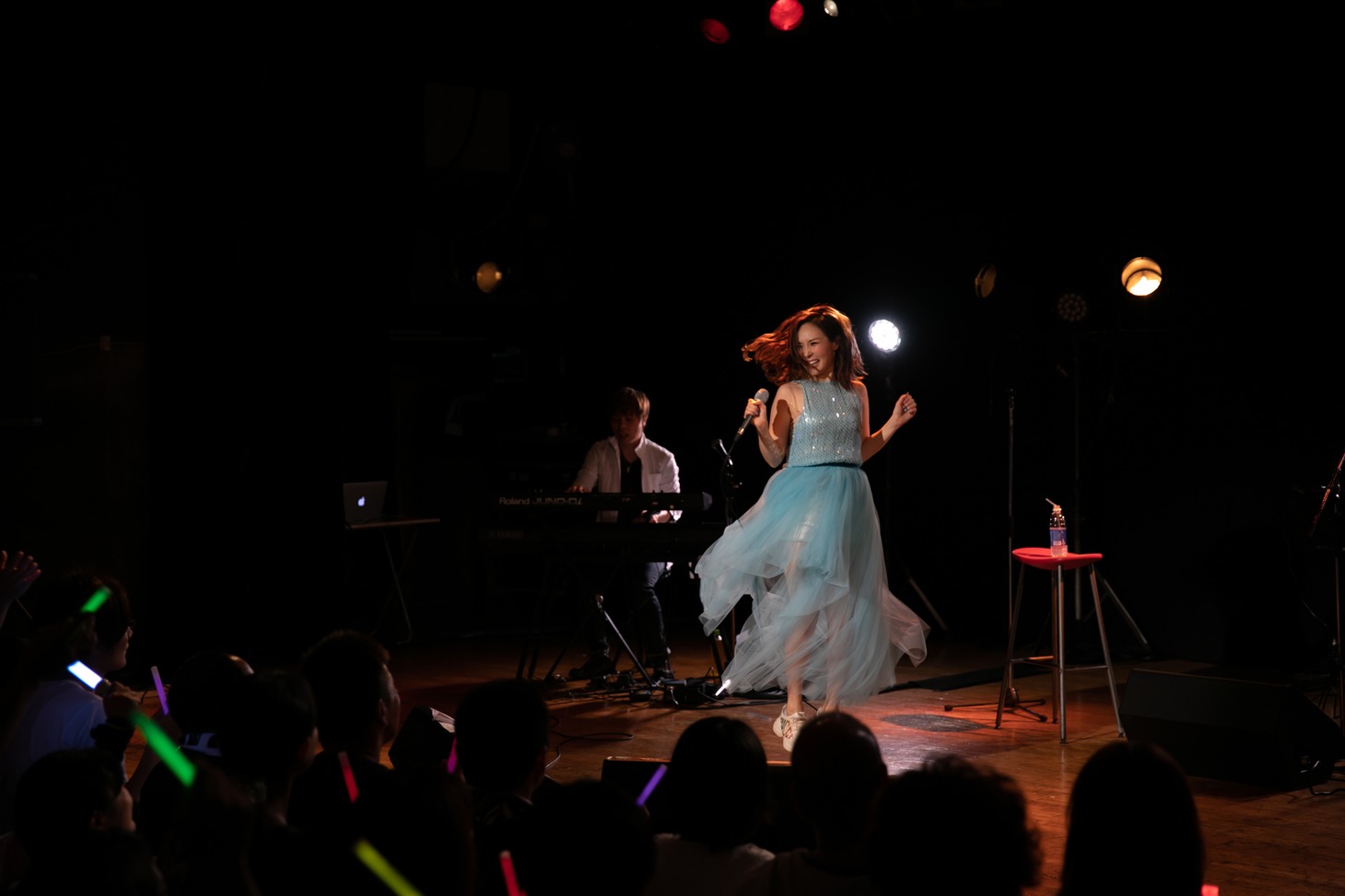 Rによるライブの様子。（写真撮影：@booyon[ぶーやん]）