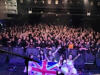 LOVEBITESのO2 Academy Islington公演の様子。