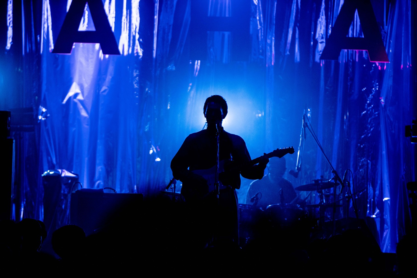 玉置周啓（Vo, G）（撮影：石崎祥子）