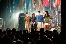 「MONO NO AWARE『AHA』リリースツアー『OHO』」東京・LIQUIDROOM公演の様子。（撮影：石崎祥子）