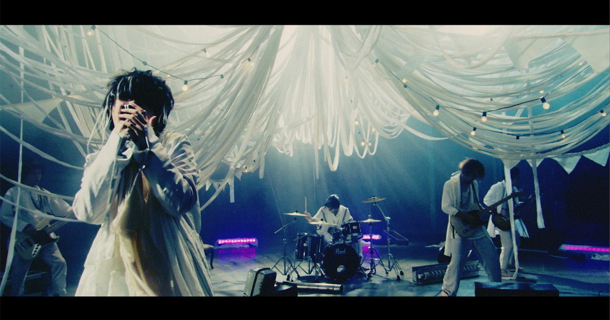そらる、本人出演の「銀の祈誓」実写MV公開（動画あり） - 音楽ナタリー