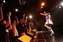 「代官山LOOP 10周年記念KOTO 4thワンマンライブ～フォースインパクト～」の様子。（撮影：Hitoshi Tanaka）