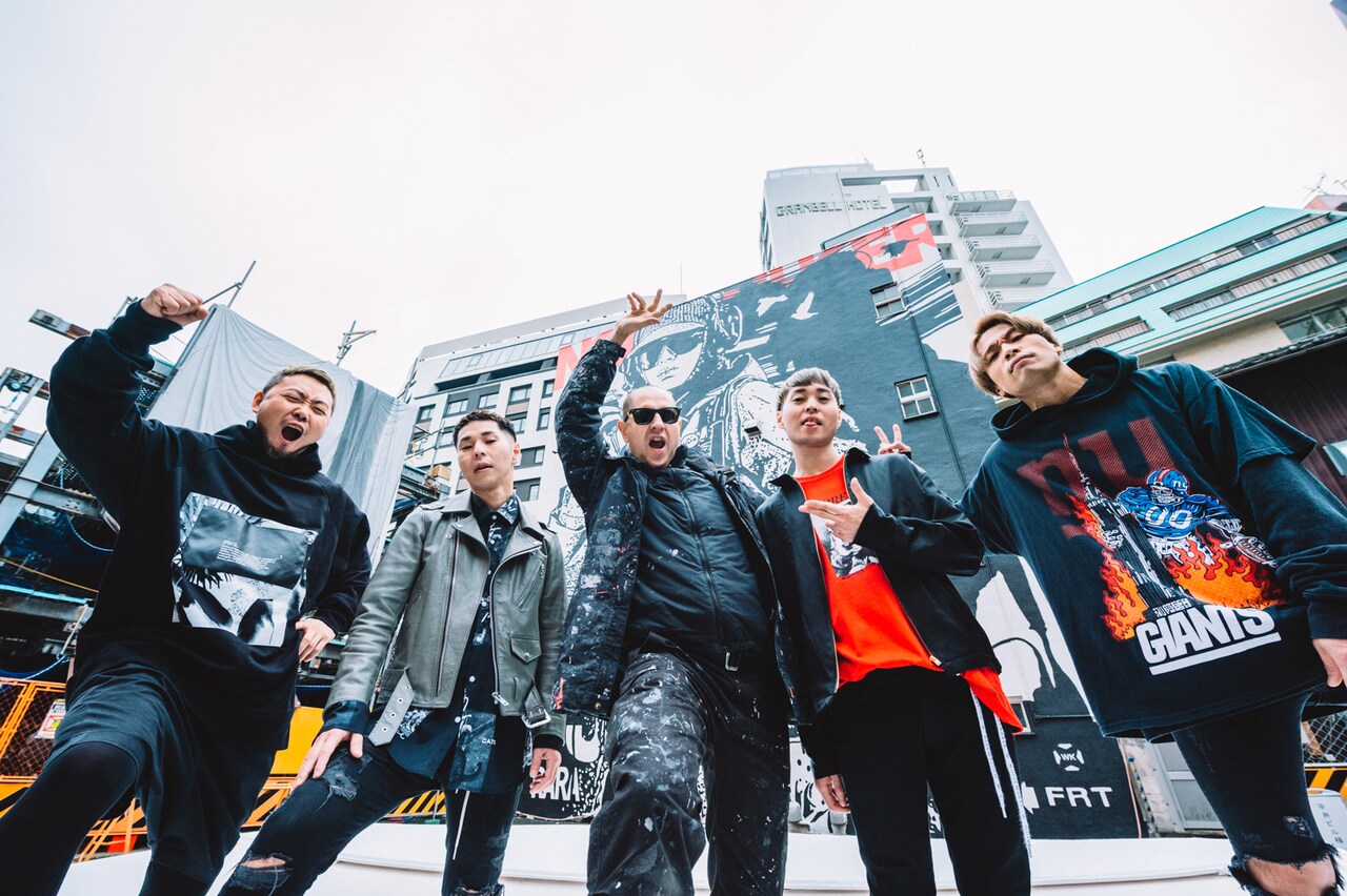 NOISEMAKER「RARA」ジャケットが渋谷の巨大な壁に