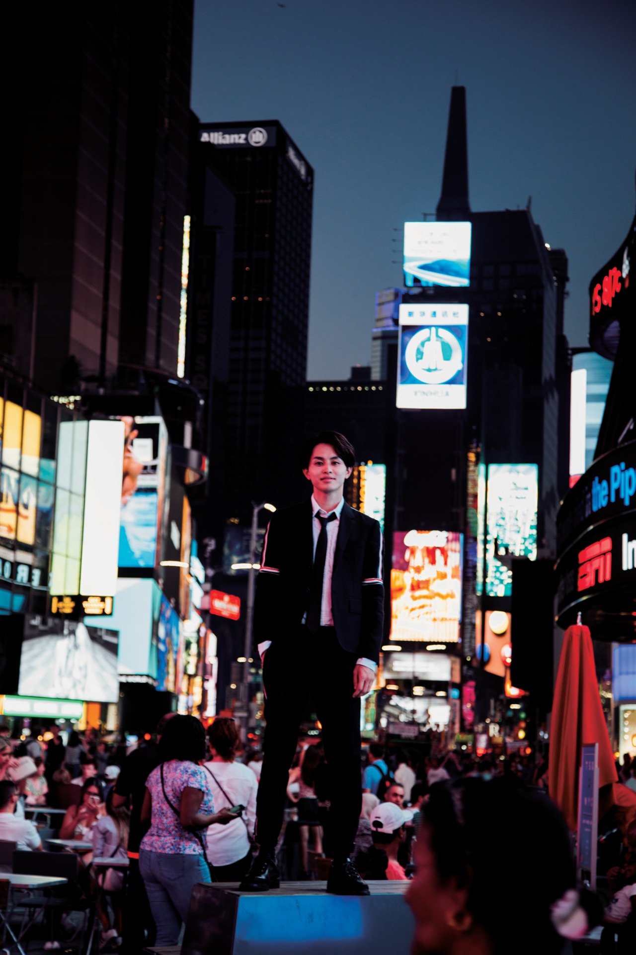「NYLON guys JAPAN TAKUYA STYLE BOOK」より。（写真提供：SDR）