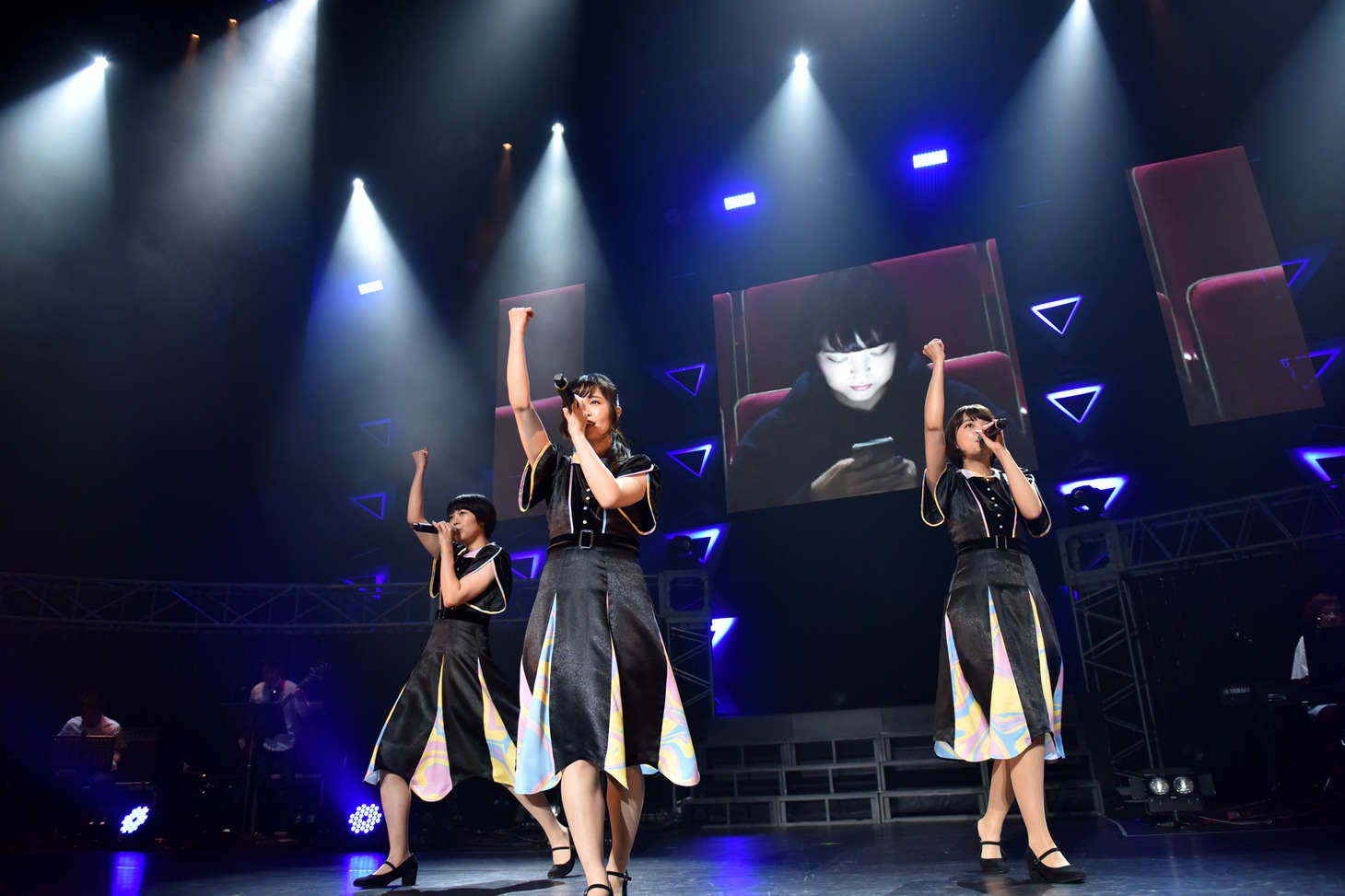Negicco「relive MY COLOR」の様子。