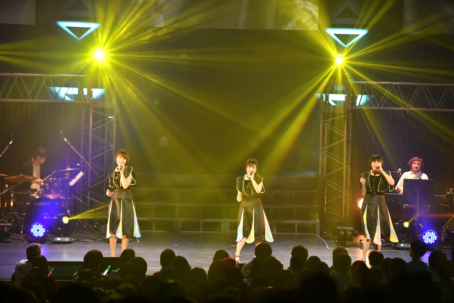 Negicco「relive MY COLOR」の様子。