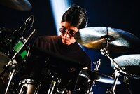 OK（Dr）（Photo by Shun Komiyama）