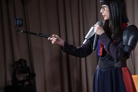 生配信を行うハシヤスメ・アツコ