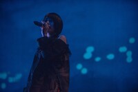 Maison book girl「Solitude Hotel 6F yoru」より、矢川葵。（撮影：稲垣謙一）