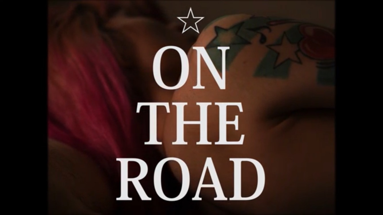 永原真夏「ON THE ROAD」ミュージックビデオのワンシーン。