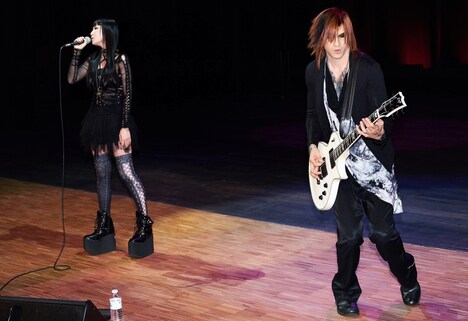 左からLeChat、Lightning。