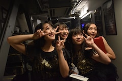 東京女子流 全曲ライブに4人でリベンジ 前半戦は全員代で歌う初期33曲 ライブレポート 写真42枚 音楽ナタリー