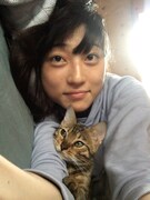 腕枕されているむー。