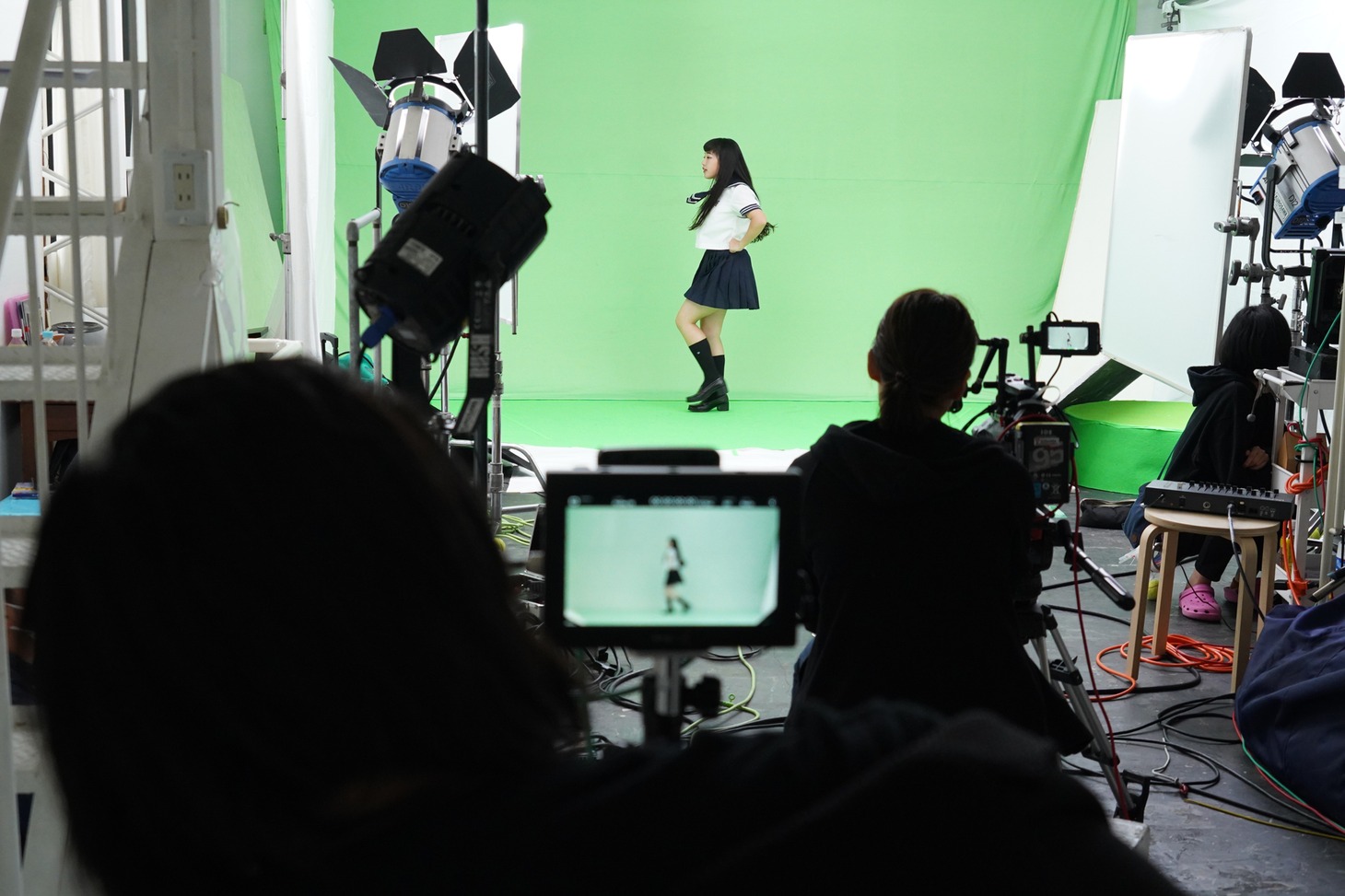 KOTO「タイガーファイヤーサイバーファイター」ミュージックビデオの撮影風景。