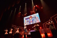 「イロドリミドリ LIVE'18 ～第2話『Over the 7 Lights』～」の様子。