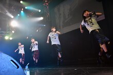 「口笛吹いて」を歌うRYUTist。