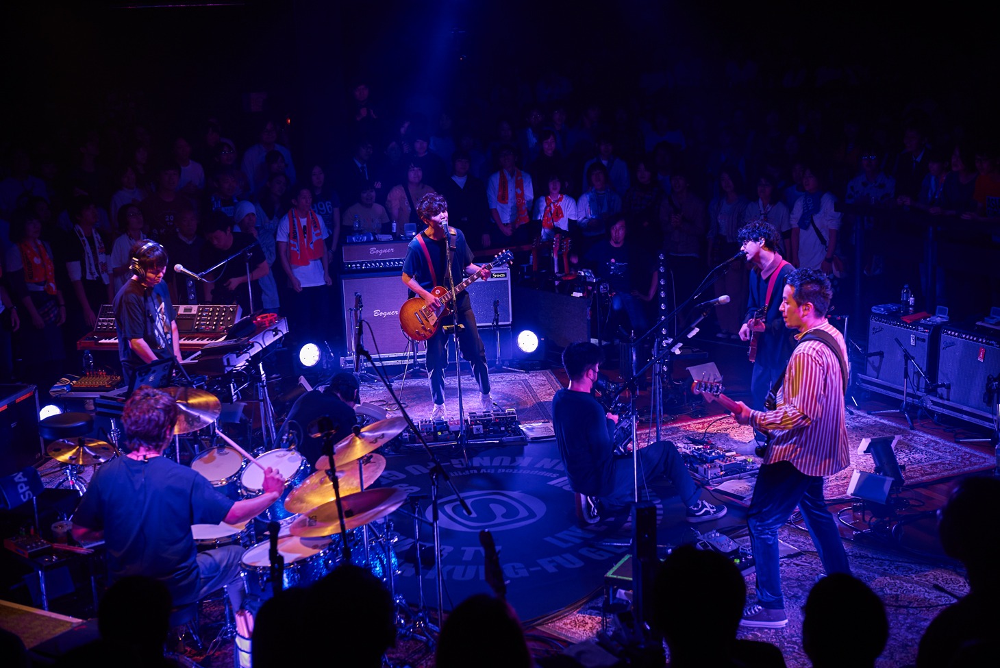 ASIAN KUNG-FU GENERATION「SPACE SHOWER TV "LIVE with YOU"」収録中の様子。（Photo by Terukazu Sugino）
